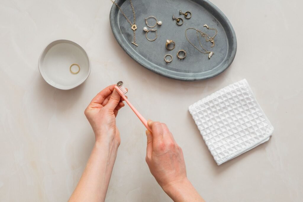 How to Clean Jewellery at Home